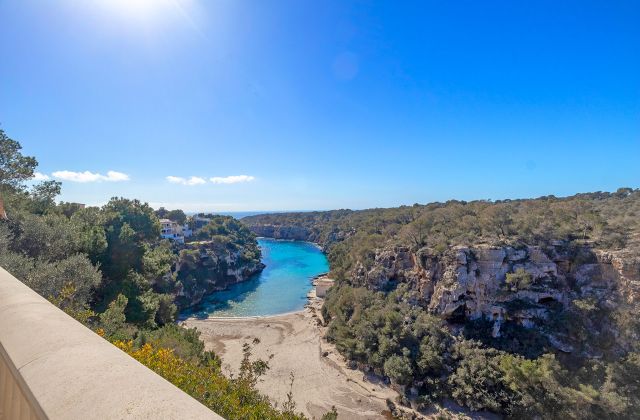 Blick auf die Bucht Cala Pi